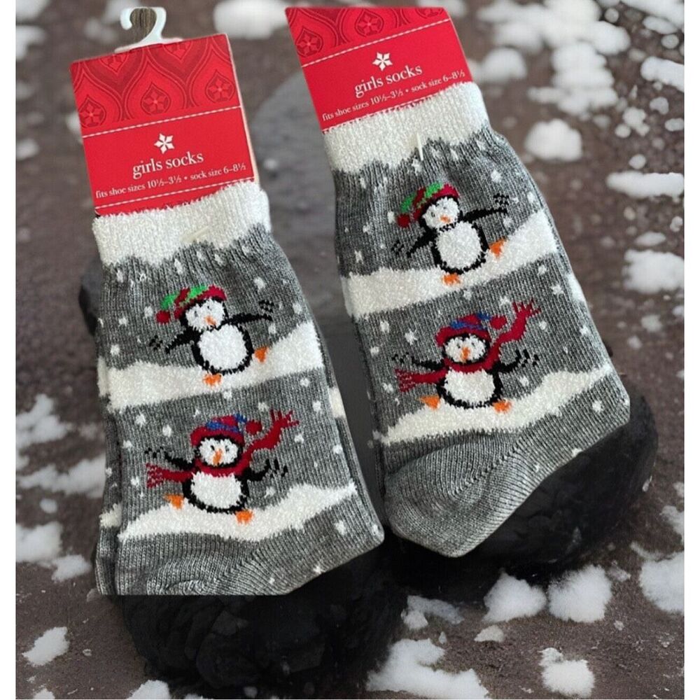Target Girls Penguin Winter Holiday Fuzzy Crew Socks 2 Pairs Gray Size 10.5-3.5